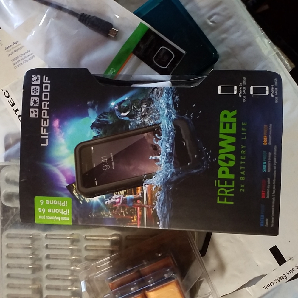 FREPOWER 2 X BATTERY LIFE  by Lifeproof